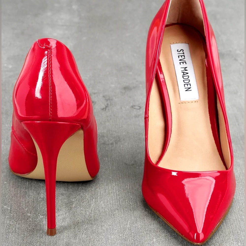 Size 7 Daisie Red Patent Leather Steve Madden Pumps